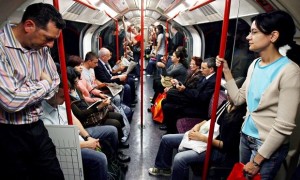 Tube-commuters-012